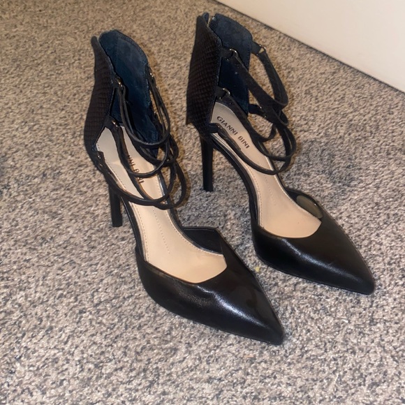 Gianni Bini Black Stilettos - Picture 1 of 4